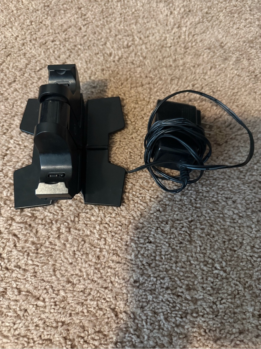 PowerA DualShock 2 Controller Charging Station for the PlayStation 4 - Picture 3 of 3